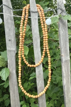 ACC-137 Kralenketting Hout Licht Bruin.