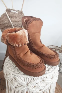 FA-774 Inspired Boho Lammy Boots Chestnut.