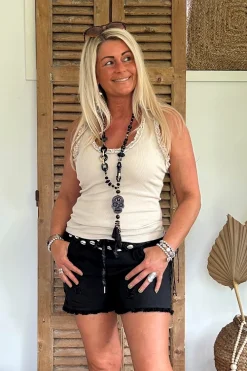Boho Short Shelby met rafels, Zwart.