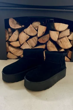 Platform Boot Yara, Black.