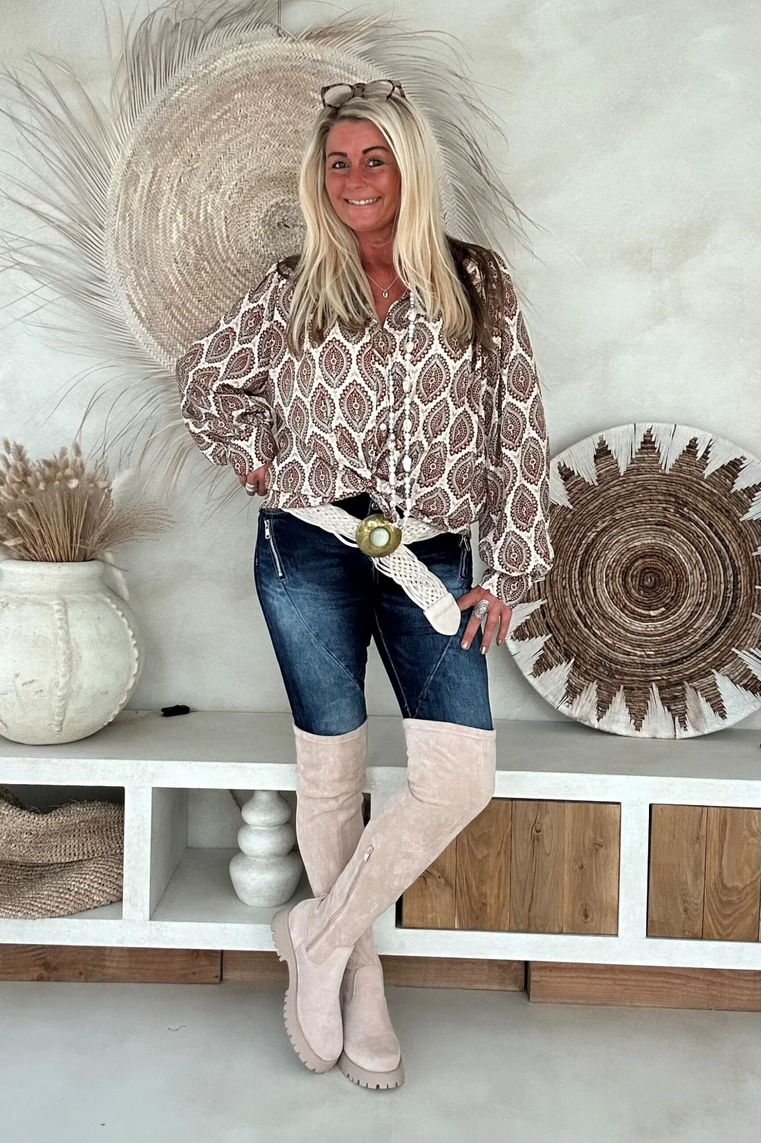 Suedine Overknee Boots Bobbie, licht Zand. - Afbeelding 9