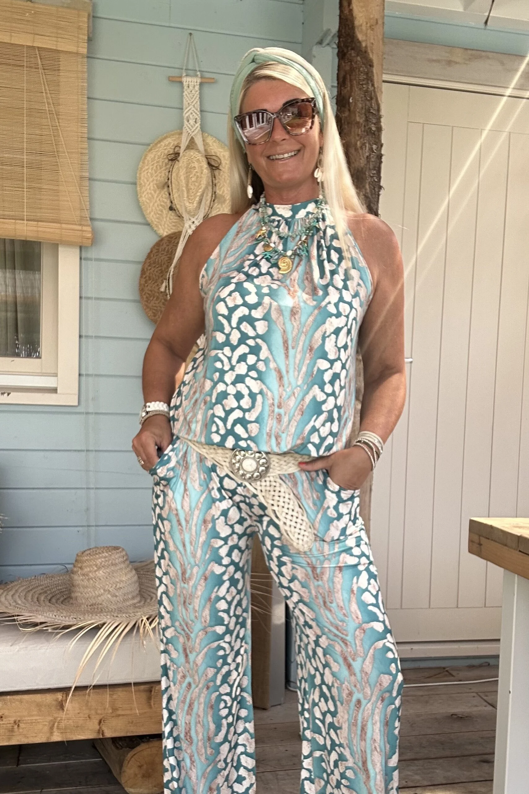 Twee-delige Set Isabel, Haltertop en Broek, Aqua. - Afbeelding 9
