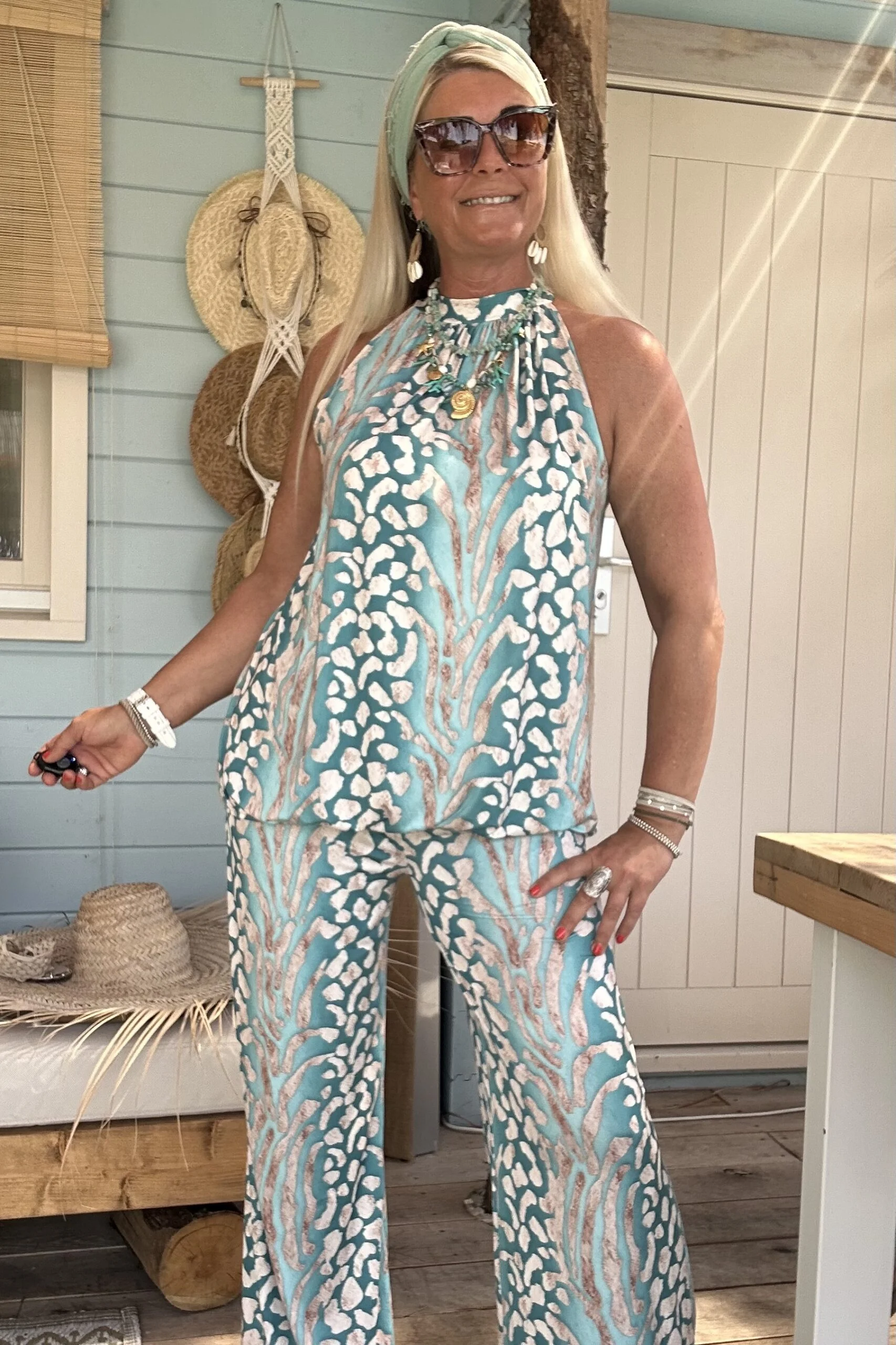 Twee-delige Set Isabel, Haltertop en Broek, Aqua. - Afbeelding 22