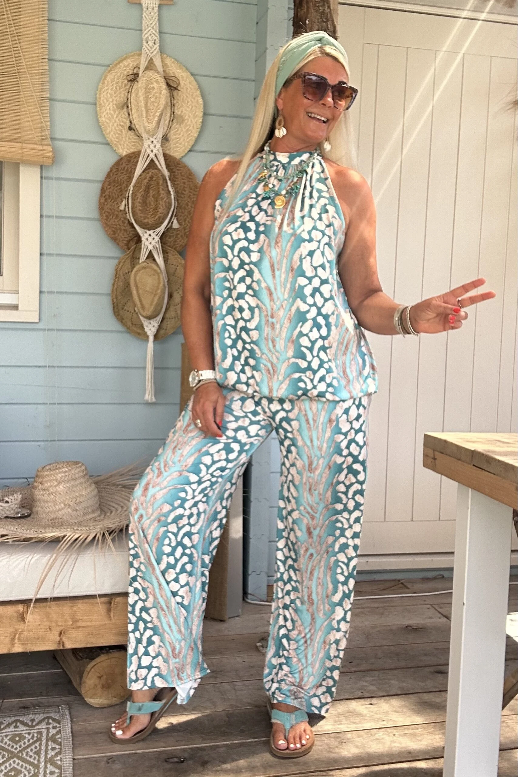 Twee-delige Set Isabel, Haltertop en Broek, Aqua. - Afbeelding 21