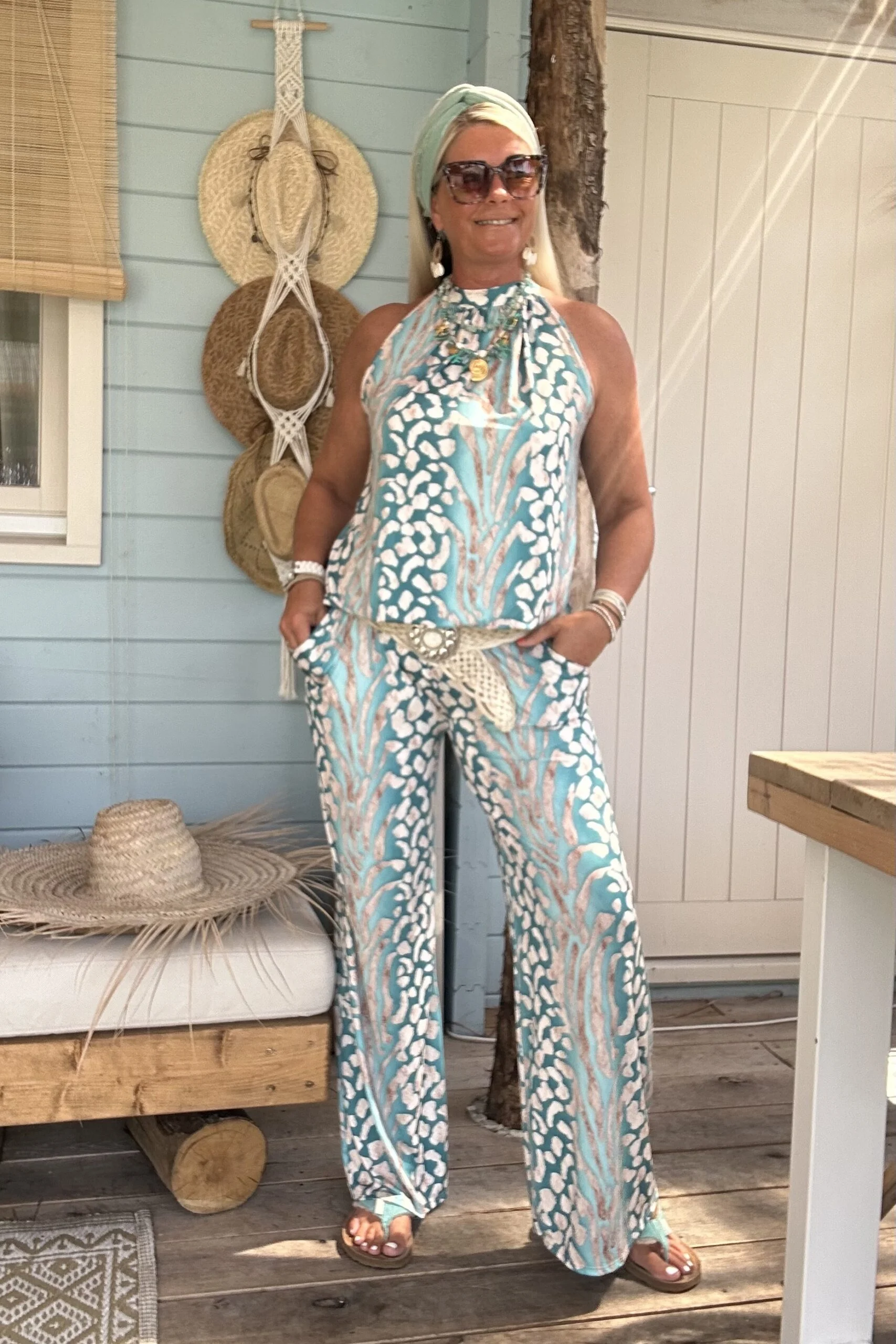 Twee-delige Set Isabel, Haltertop en Broek, Aqua. - Afbeelding 19