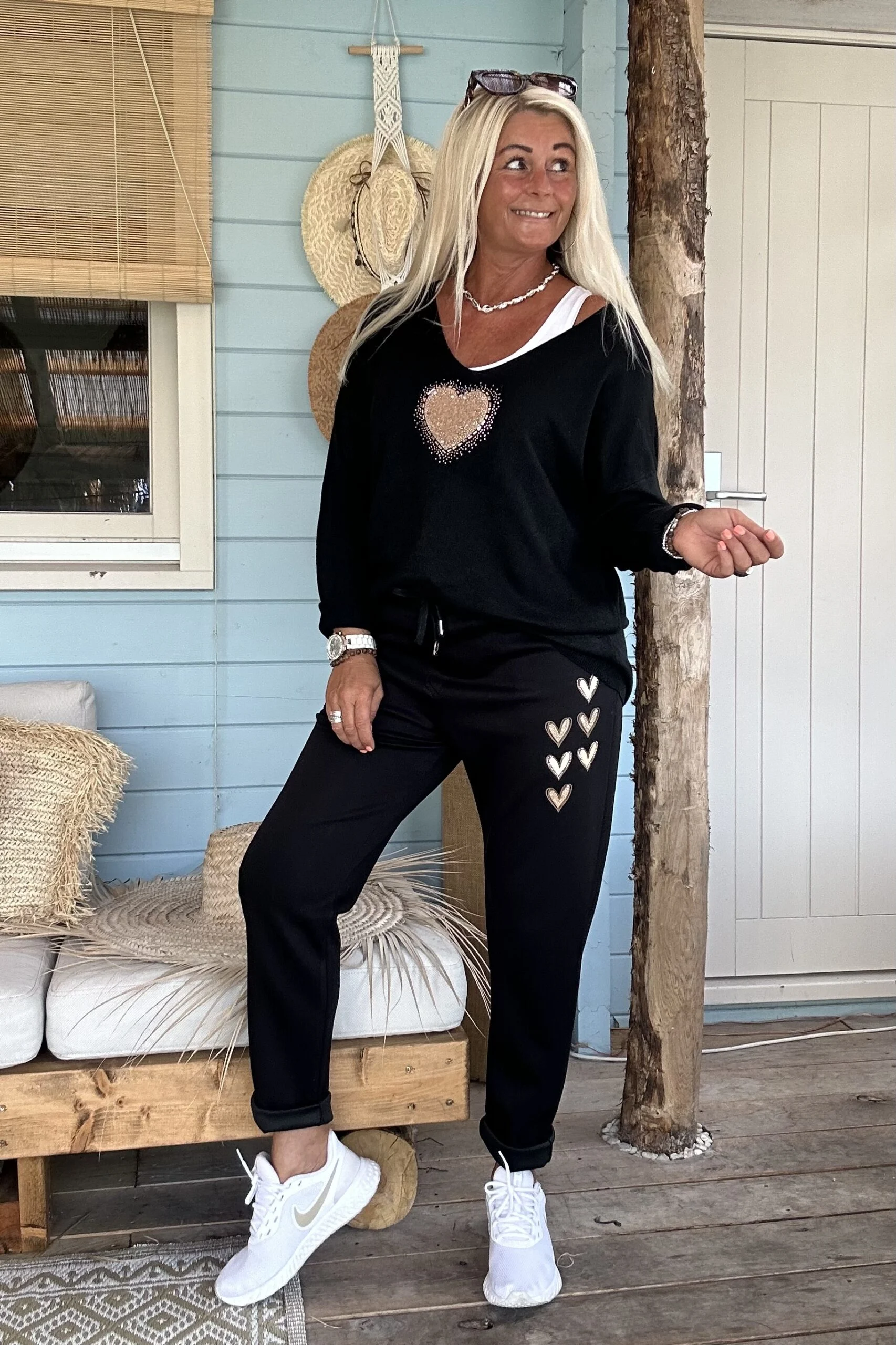 Knitwear shirt Silvie met V-hals en Hartje, Zwart. - Afbeelding 5