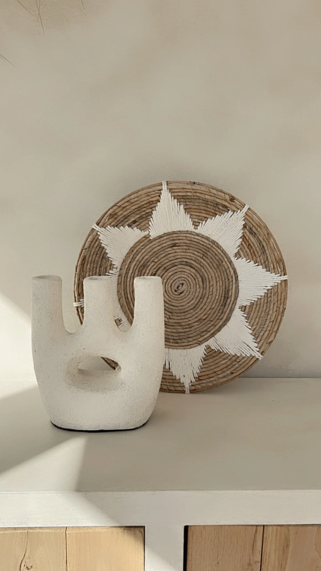 Kaarshouder Verfa Terracotta Drie-arm, Mat Wit. - Afbeelding 2
