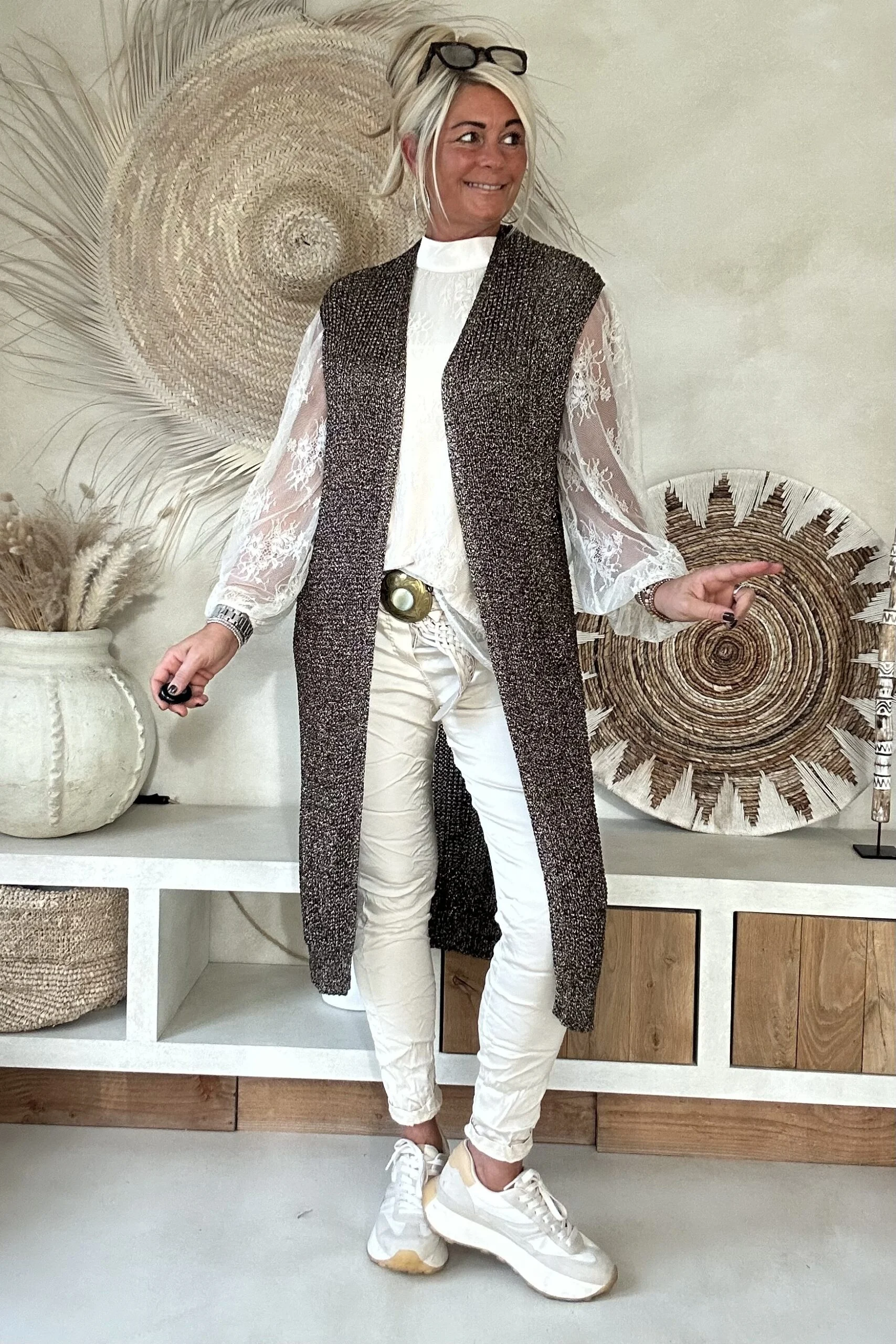 Mouwloos vest Vaya Lurex, Zwart.