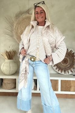 Bodywarmer Rosie met kapmouwtje, Zand.