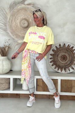 T-shirt Selma City Vibes, Geel. (PRE-ORDER, LEVERING ROND 02-03)