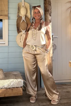Wijde Satijnlook Broek Iris, Champagne.