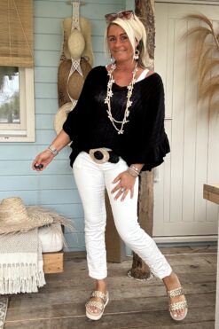 Knitwear trui Tessa korte Vlinder mouw met Volants Zwart.