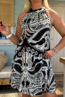Halter jurkje Yarina Paisley, Zwart/ Bruin.