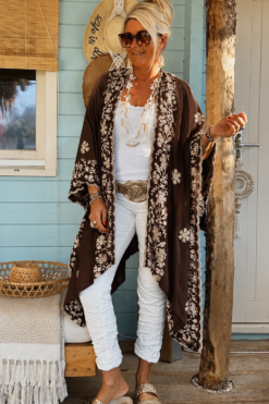 Kimono/Poncho Paloma met Borduursels, Donker Bruin.