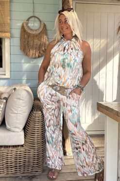 Twee-delige Set Janine Ikat, Haltertop en Broek, Mint/Taupe.