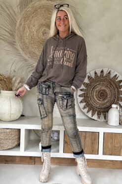 Sweater Amber Amazing met Grafelde Randjes, Bruin.