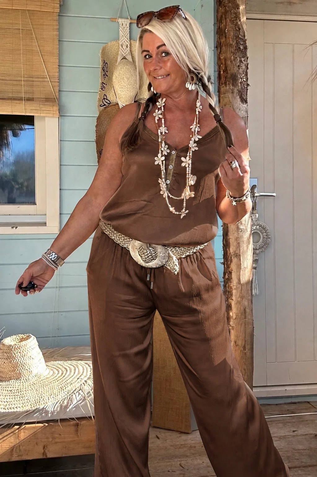 Wijde Satijnlook Broek Iris, Choco Bruin. - Afbeelding 2