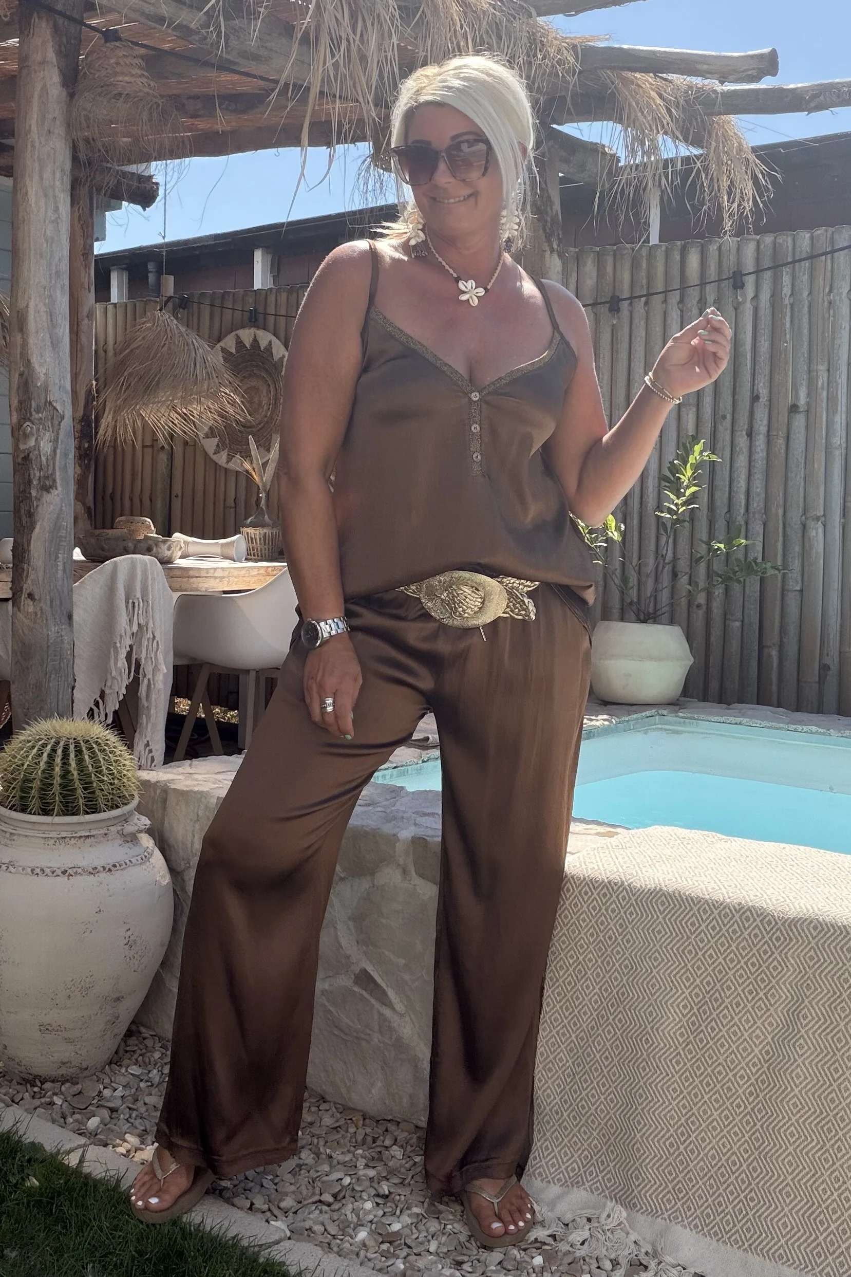Wijde Satijnlook Broek Iris, Choco Bruin. - Afbeelding 6