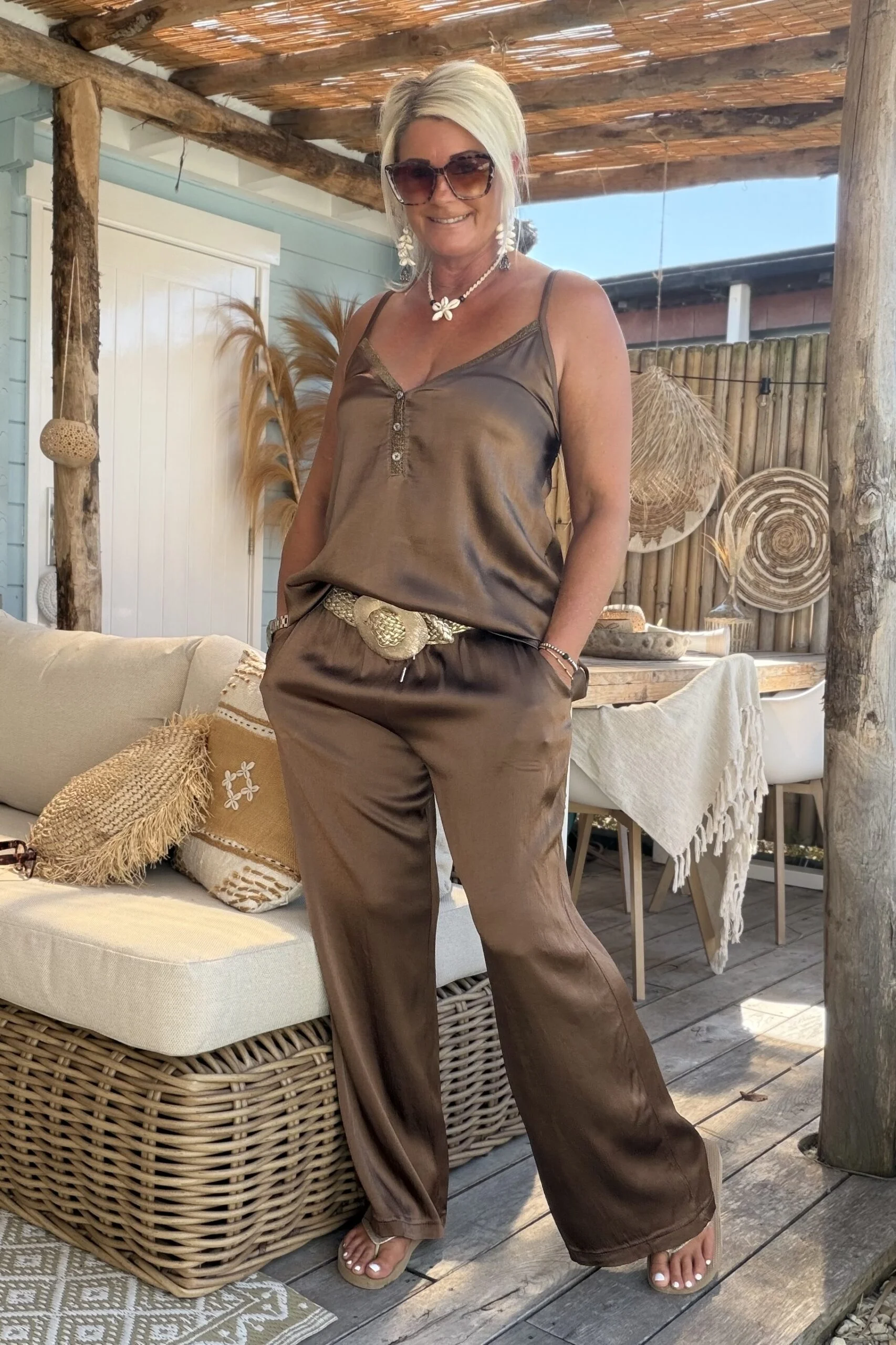 Wijde Satijnlook Broek Iris, Choco Bruin. - Afbeelding 8