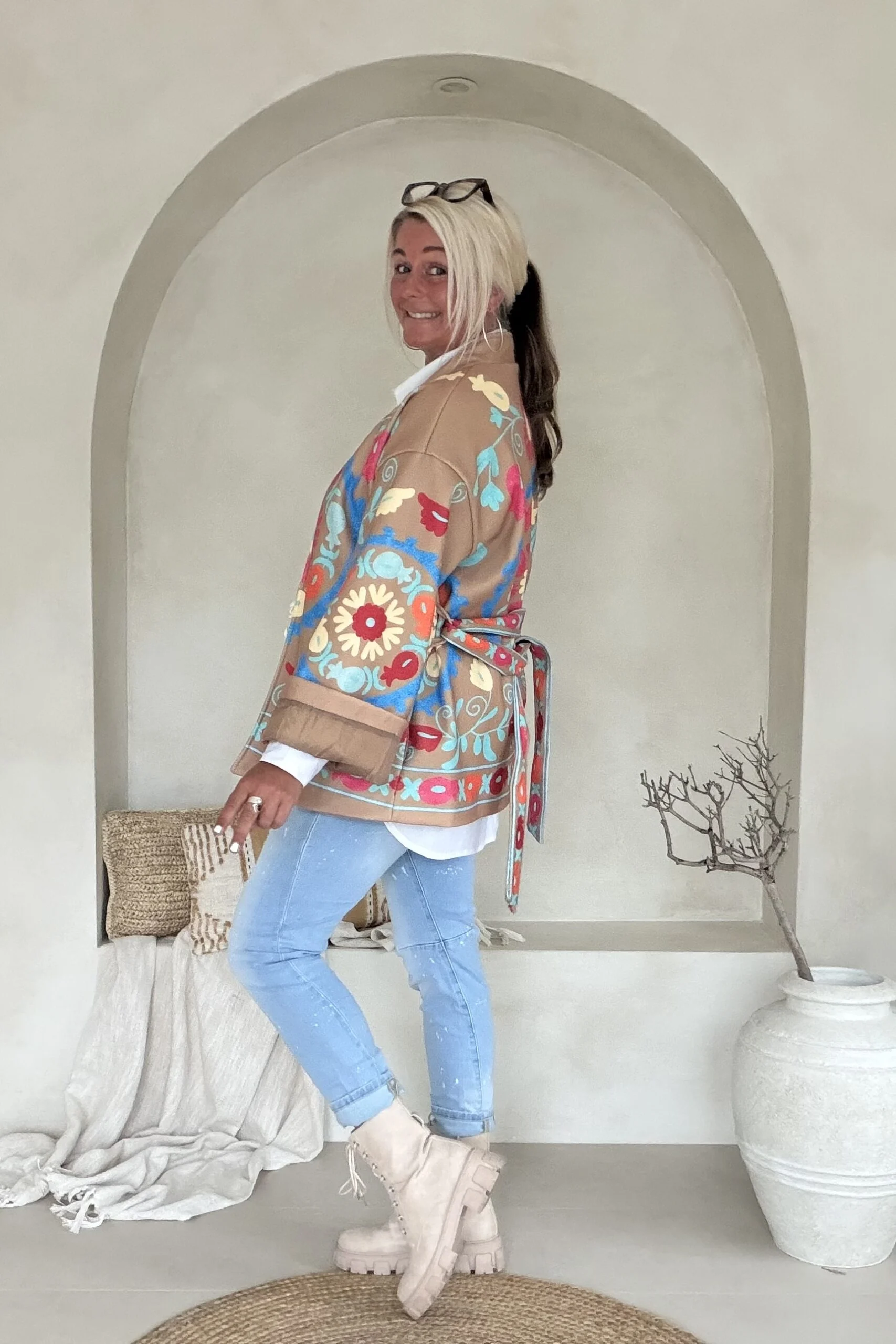 Boho Kimono Jasje Jolijn met vrolijke Print, Camel. - Afbeelding 2