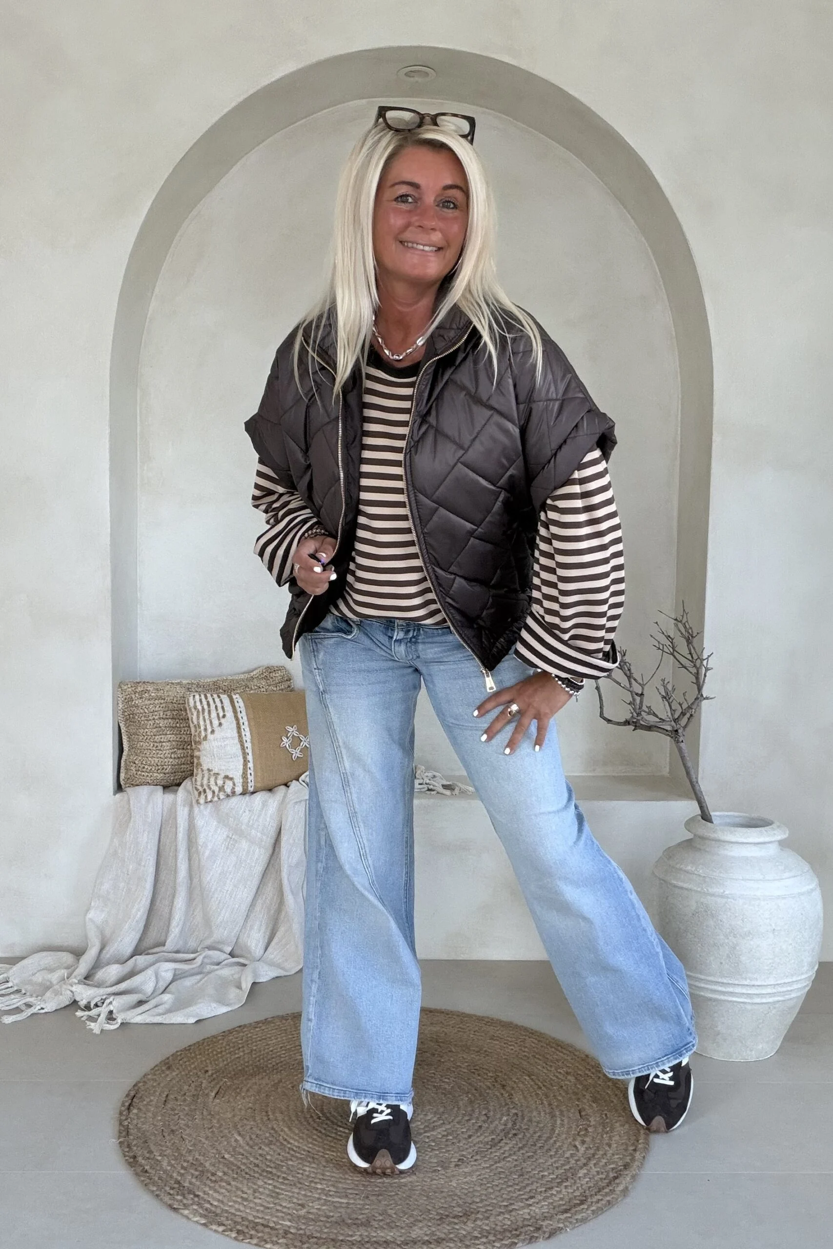 Bodywarmer Rosie met kapmouwtje, Donkerbruin. - Afbeelding 8