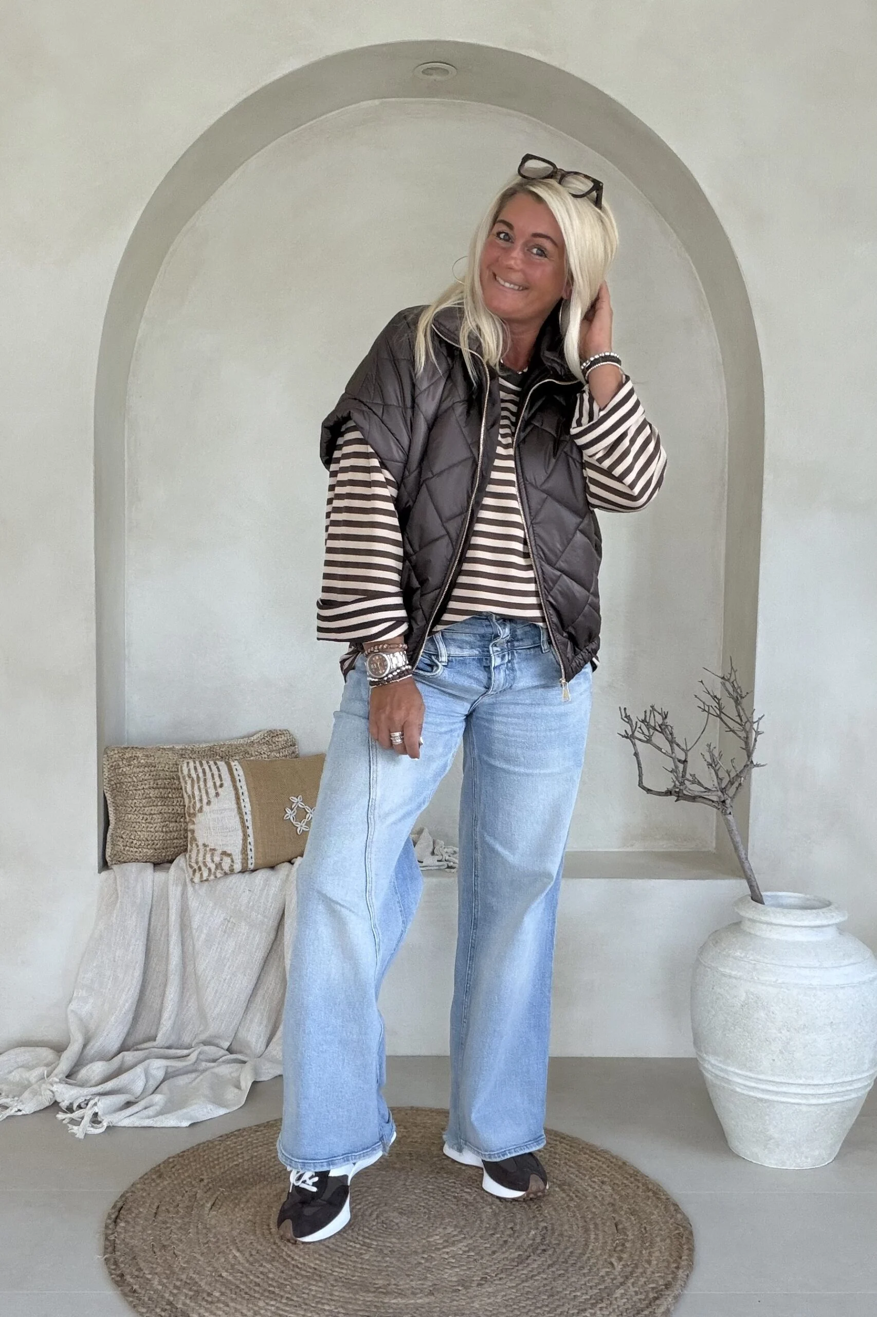 Bodywarmer Rosie met kapmouwtje, Donkerbruin. - Afbeelding 7