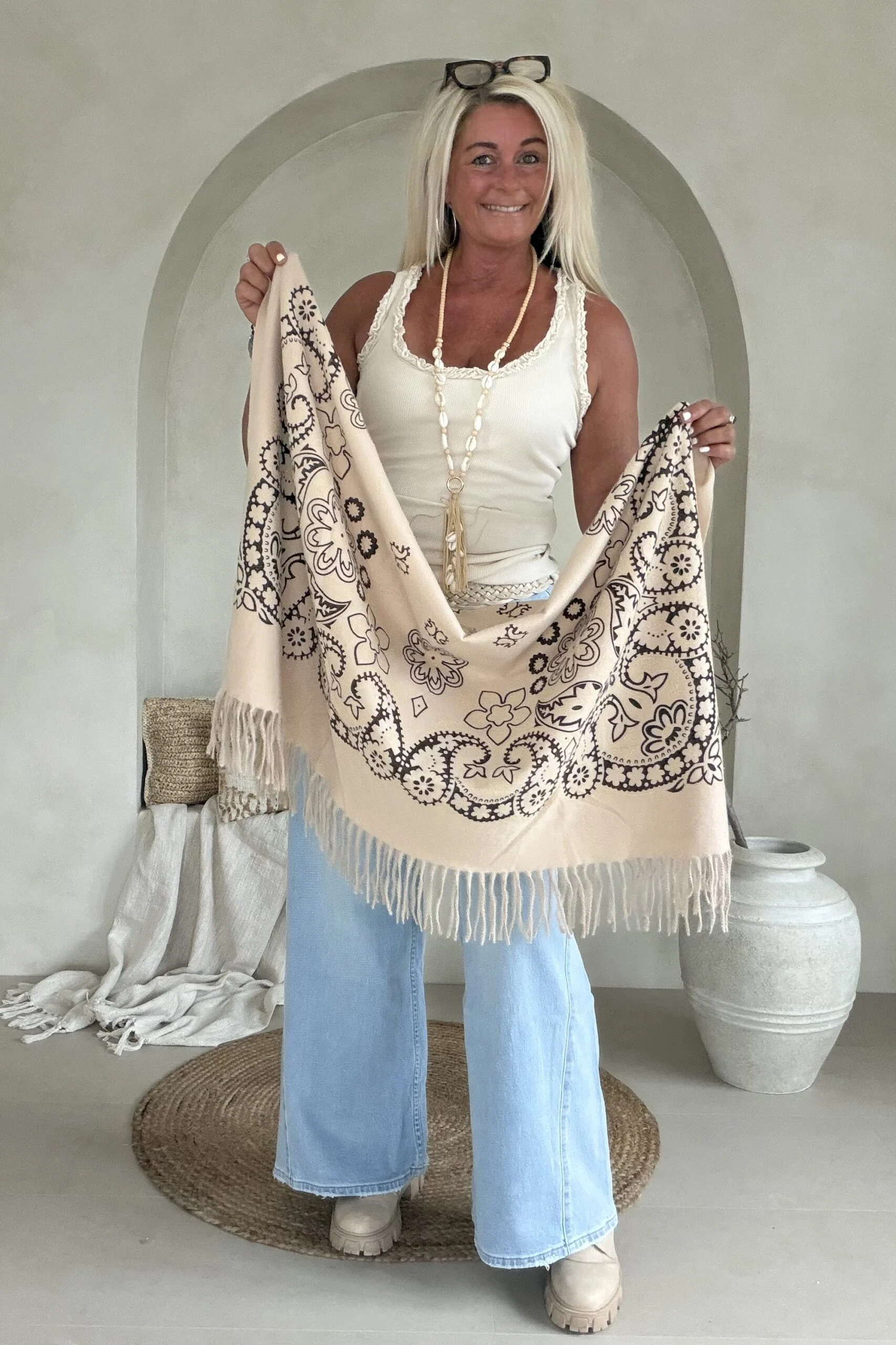 Sjaal Saria met Paisley en Franjes, Beige. - Afbeelding 6