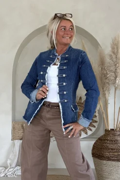 Denim Jacket Militairy Milou met knopen.