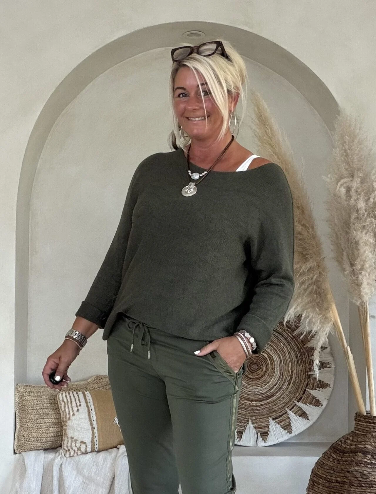 Sweatpant Shirma met Satijnen bies, donker Groen. - Afbeelding 5