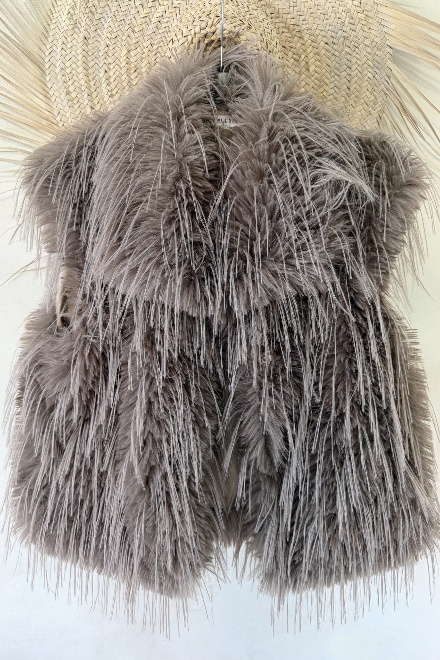 Fake Fur Bodywarmer Fay, Fluffy Taupe.