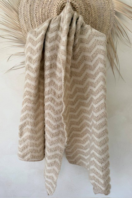 Fluffy Sjaal Charlotte, Ecru. - Afbeelding 2