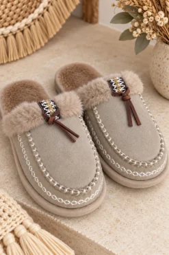 Boho Fluffy sloffen Bonnie, Zand.