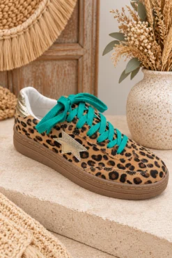 Luipaard Sneakers Cecille met Aqua veters.