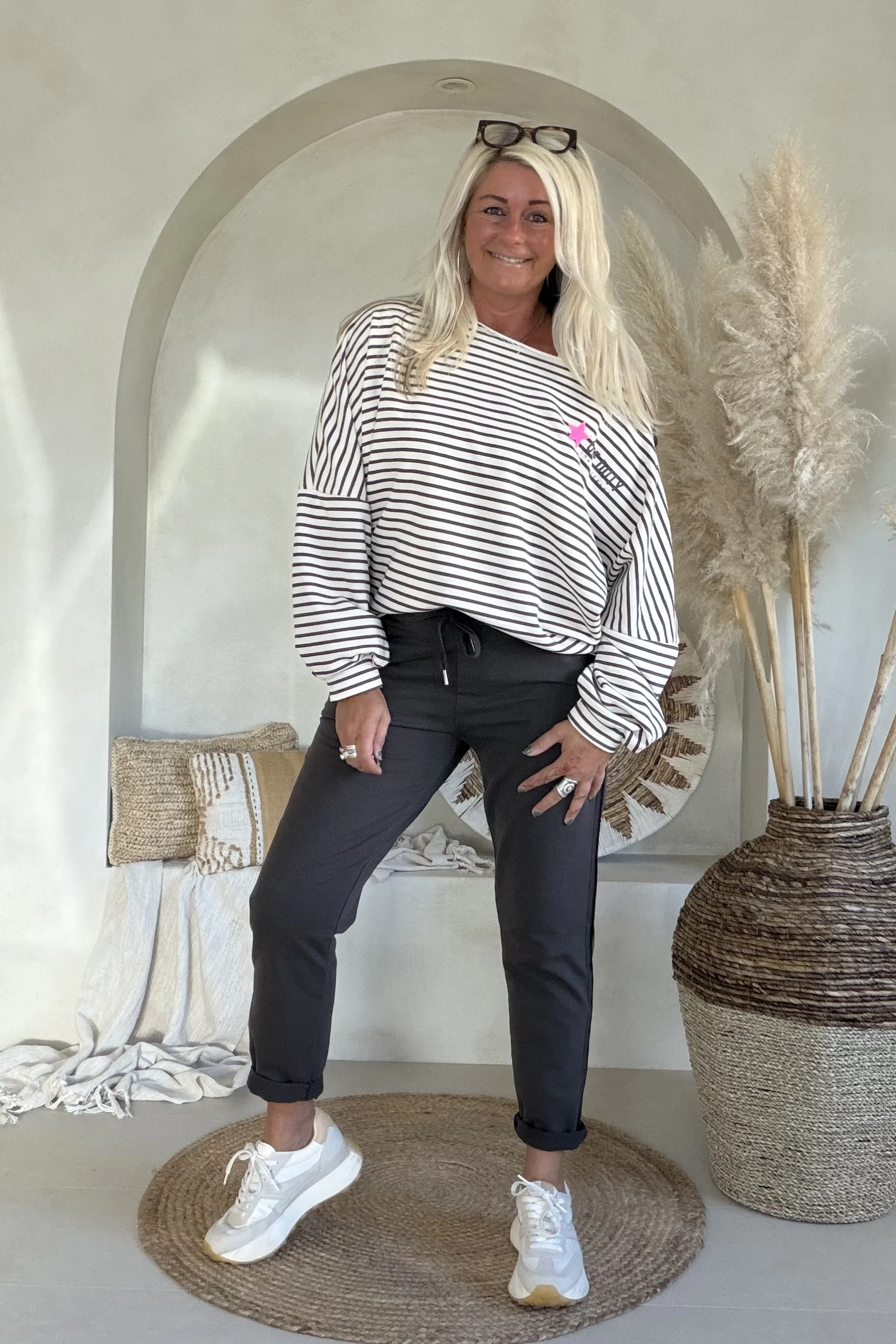 Sweatpant Shirma met Satijnen bies, Donker Bruin. - Afbeelding 7