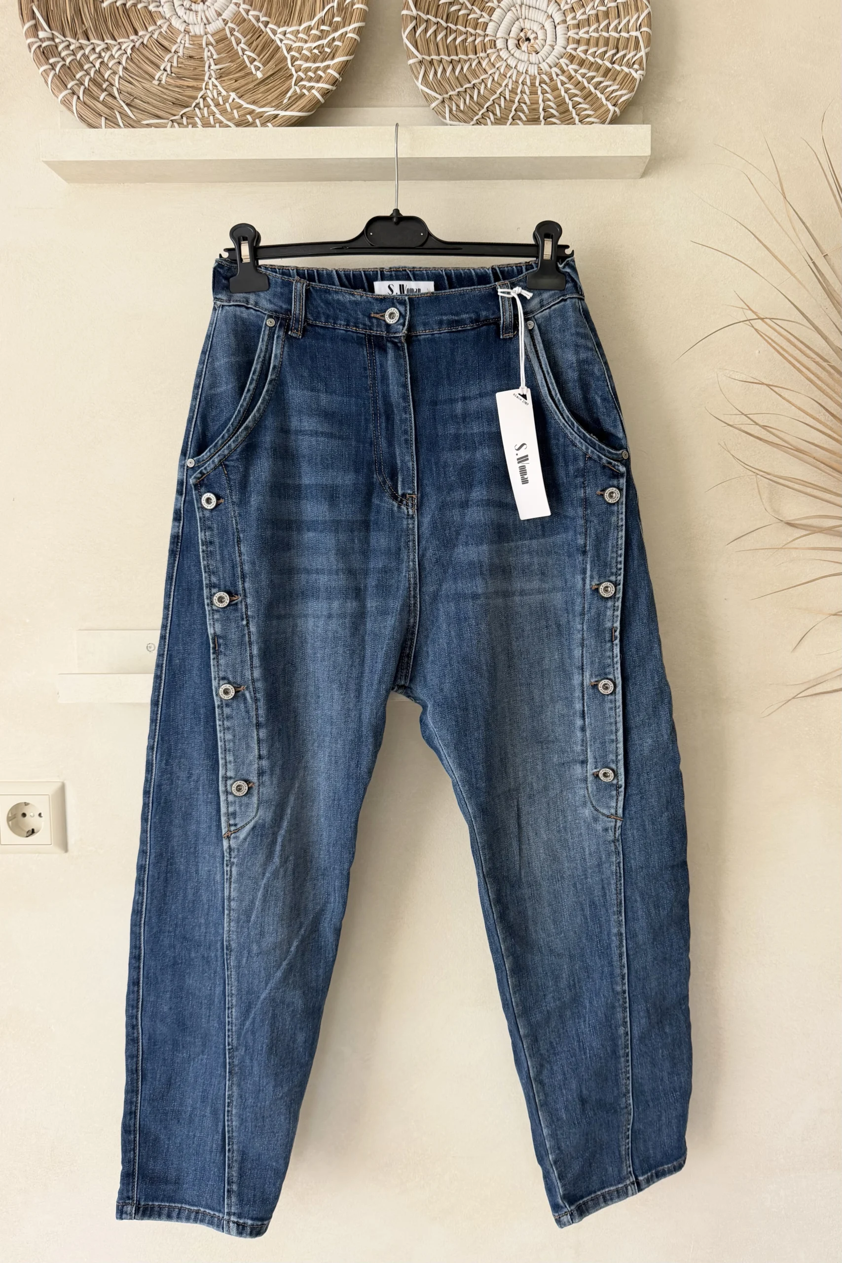 S.Woman Baggy Jeans Nola met Knopen, Mid Blauw.