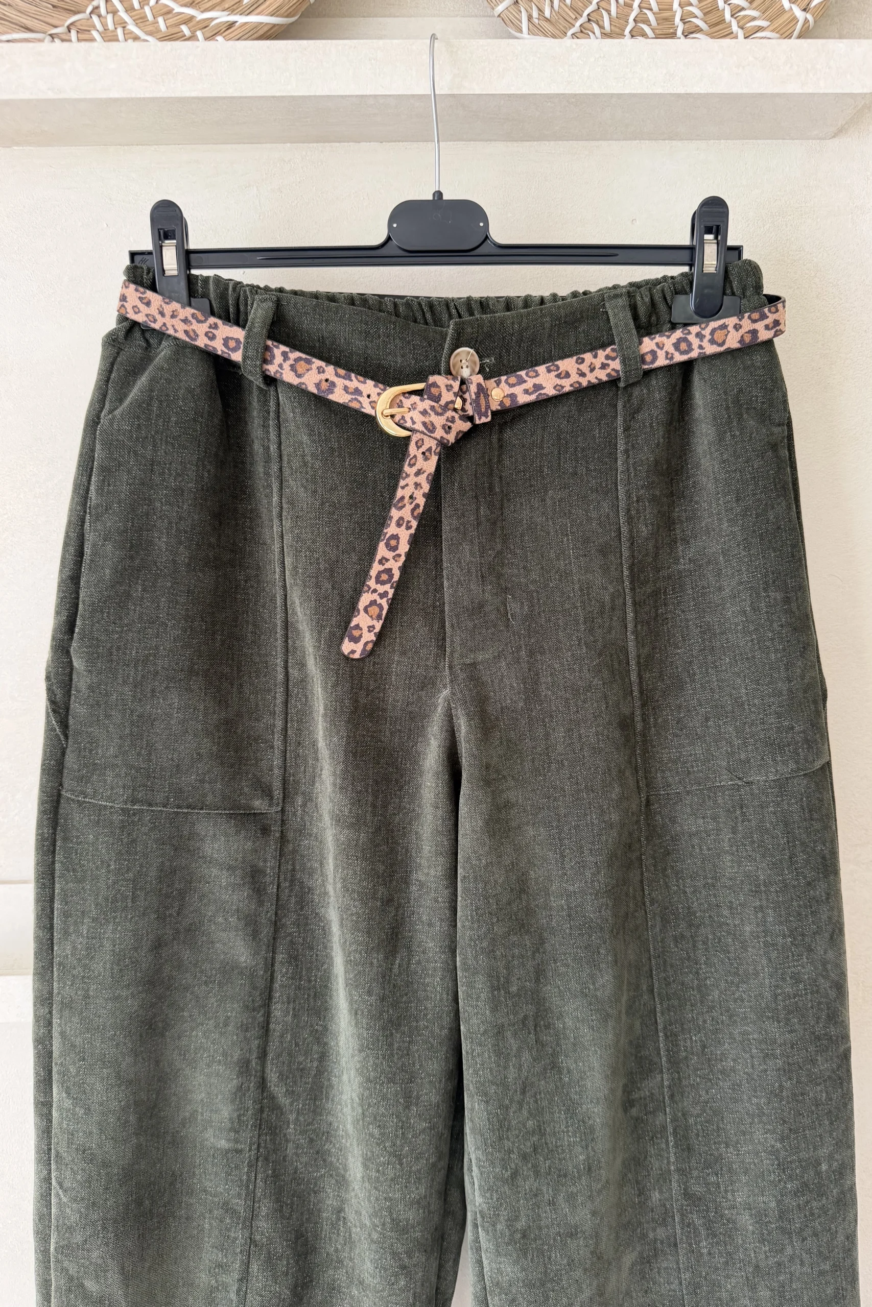 Barrel/ Ballon broek Betty Velvet, Donker Groen. - Afbeelding 2