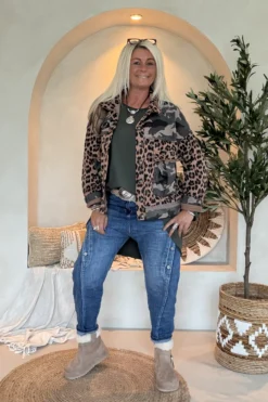 Sweat Jack Kiki Leopard/Camo print, Army/Camel.