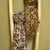 1.SC-005 scarf leopard met franje